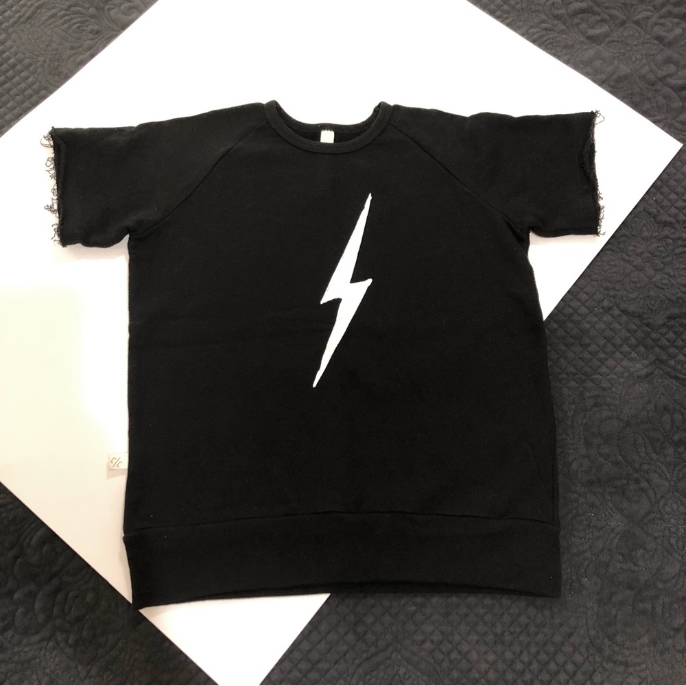 CHILDHOODS Black Lightning Bolt Short-Sleeve Sweatshirt • Sz 8
